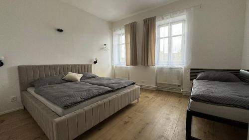 Mojne Apartment | Family Apartments Černice