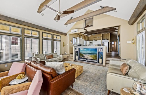 Plantation Villa | Family Beachfront Oasis ~ Great Ocean View ~ Pool