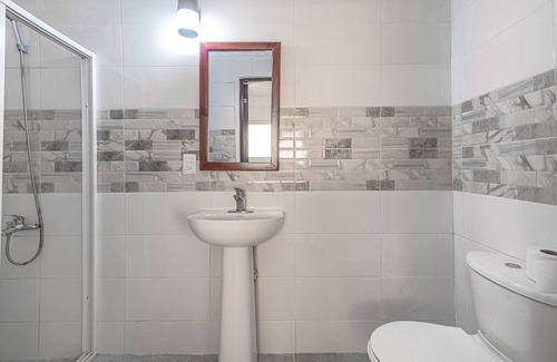 Corales del Sur House | Family Double Room in Corales del Sur close to the Airport