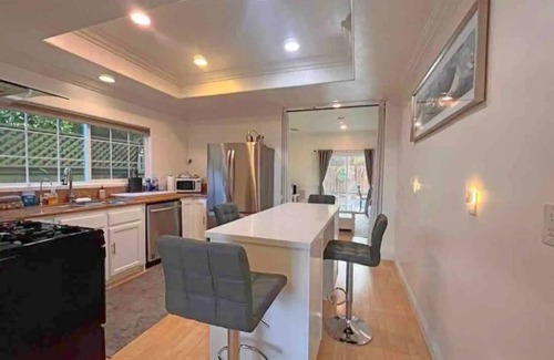 Grant Hill House | Family+Exec Home:4BR-10 min to DT