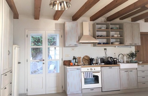 Murvica House | family - friend