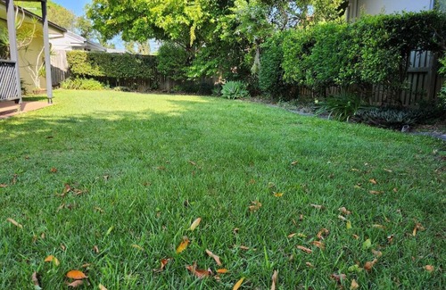 Sandstone Point House | Family friendly 3 bedroom house with garden, full amenities, and use of pool.