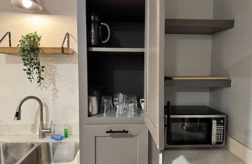 Edinburg Apartment | Family-Friendly Apartment in the Heart of Edinburg!
