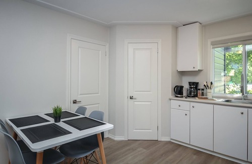 Wasaga Beach Cottage | Family friendly cottage 2 min from the beach