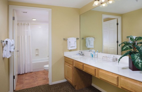 West Sedona Resort | Family-Friendly Condo w/Outdoor Resort Pool & Hot Tub, Free WiFi and More!