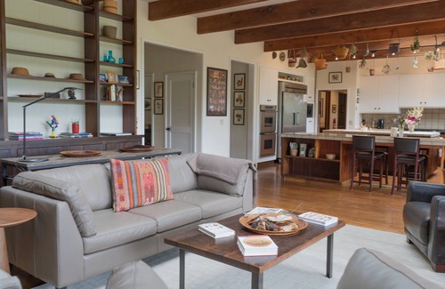 Caspar House | Family Friendly Home on 20 Acre Farm