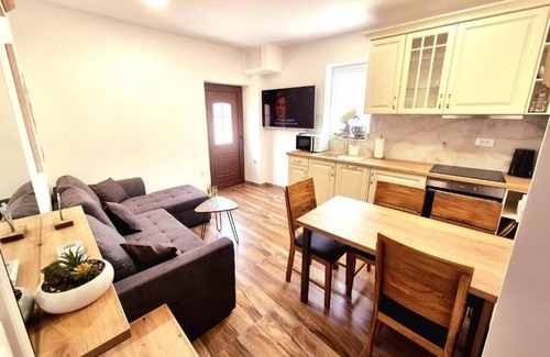 Vrlika House | Family friendly house with a swimming pool Maovice, Zagora (K-24726)