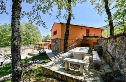 Vrlika House | Family friendly house with a swimming pool Maovice, Zagora (K-24726)