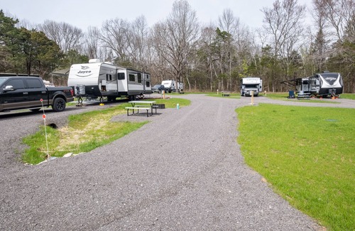 Mount Juliet RV Rental | Family Friendly Pull-Through Campsite on 180 Acre Family Farm - Near Nashville!