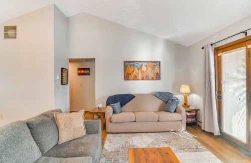 Fraser Apartment | Family-Friendly Retreat with Balcony in Fraser!