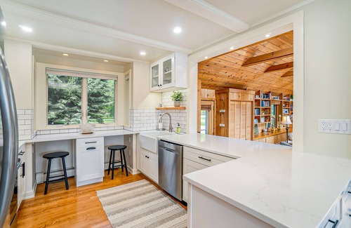 Birchwood Farms House | Family-friendly home with expansive deck, large lawn