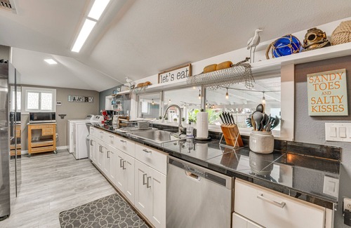 Saint Cloud House | Family Home w/Private Pool: 24 Mi to Disney!