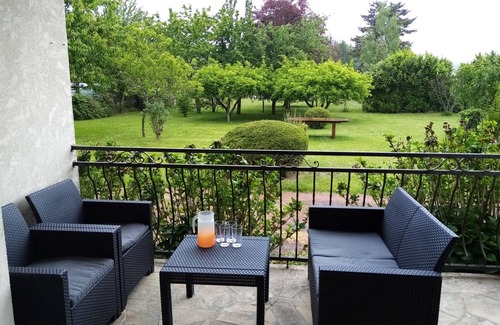 Chancelade Cottage | Family Home with Private Pool Near Périgueux