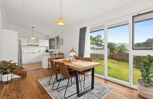 Kanahooka House | Family Home with Views - Kanahooka