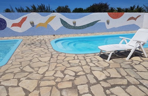 Balneario House | Family house, swimming pools, wheelchair accessible, 80 meters from the sea, Lucena/Camacari
