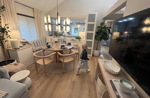Valencia House | Family, kid and dog friendly, Fenced yard, 3 bed, 3 bath.