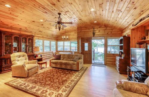 Brant Lake House | Family Oriented Cottage