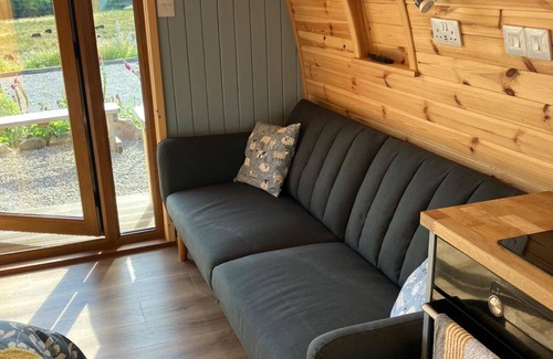 Ardgay Cabin | Family Pod - sleeps 2 adults and up to 4 children