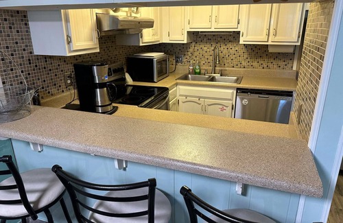 Bel Air Condo | Family & Pre-Approved Pet Friendly Condo No elevators 3 bedrooms 3 bathrooms