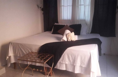 Soto Bed & Breakfast | Family Room @ Oceanview B&B Curacao