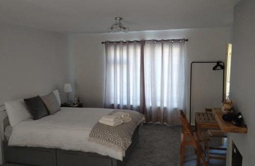 Patchway House | Family room, Shared House