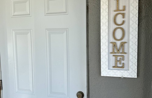 Fort Myers House | Family-sized house with only 5 minutes away from downtown!