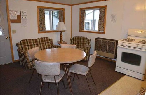 Brier Hill Cabin | Family vacation on Black Lake with a private beach!