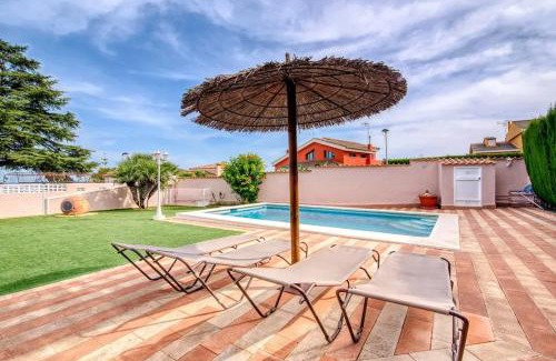 Benifayo Villa | Family Villa in Benifayó with Year-Round Private Pool