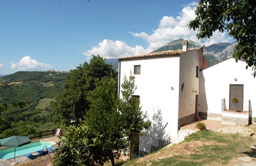 Palombaro House | Family Villa In Stunning Rural Countryside With Mountain Views, Lovely Pool