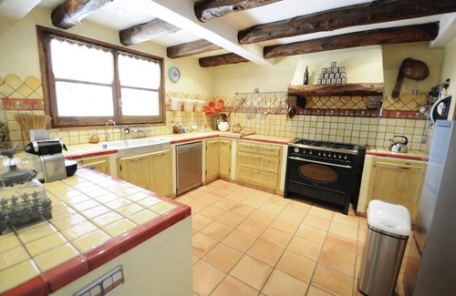 Sant Pere de Ribes Villa | Fantastic Villa 5 minutes from Sitges! 19 SLEEPERS, wifi, swimming pool