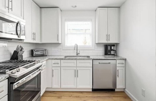 Virginia Highland Apartment | Fantastic Flat Virginia-Highland LOCAL