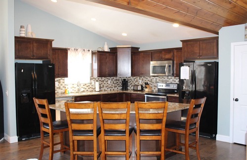Lakeside Estates House | Fantastic lake house Laid Back Living with gorgeous views of Norris Lake!