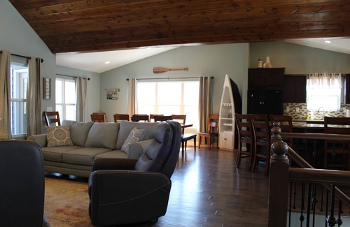 Lakeside Estates House | Fantastic lake house Laid Back Living with gorgeous views of Norris Lake!