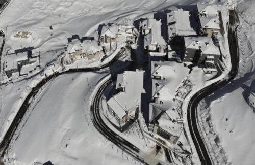 Kfardebian Hotel | Faqra Hills Hotel