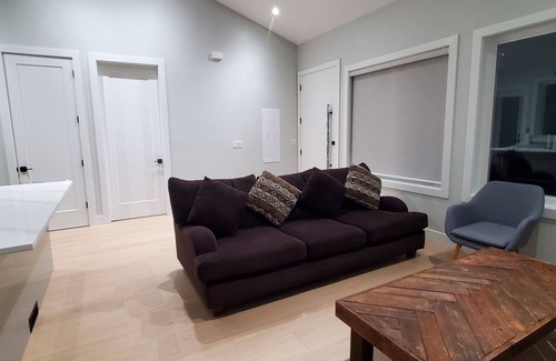 West Abbotsford Other | Farm & Garden Bungalow Retreat