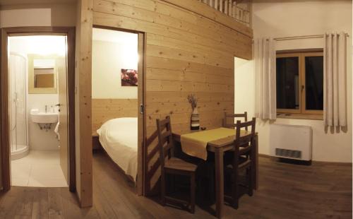 Hrusevlje House | Farm stay Šibav B&B