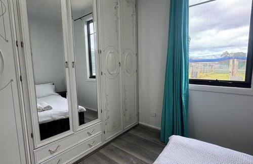 Diggers Rest Other | Farm Stay, feed sheep and relax close to airport