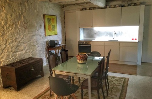 Paredes de Coura Other | Farmhouse 'Casa Do Cruzeiro' with Mountain View, Private Pool and Wi-Fi