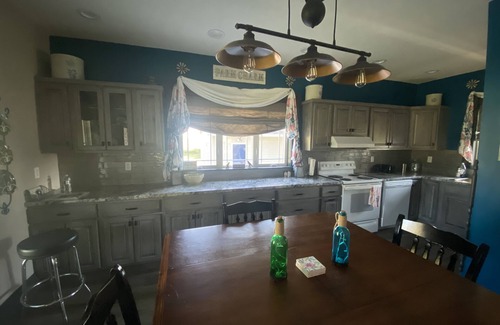 Hall County Other | Farmhouse - Hattie’s 1898 Homestead
