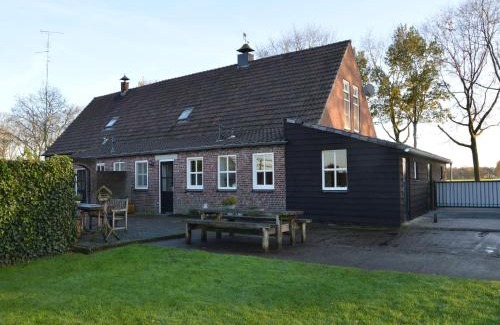 Handel House | Farmhouse in Elsendorp near Forest Trails