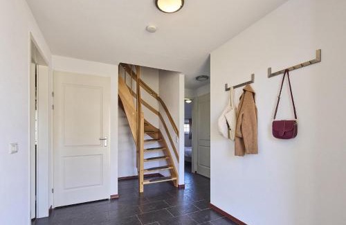 Roggel Villa | Farmhouse in Limburg near Maasplassen