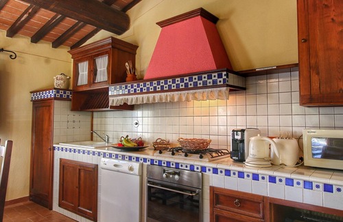 Radda in Chianti House | Farmhouse in Tuscany With Pool and Organic Garden