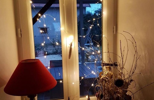 Cindre Cottage | Farmhouse Retreat with Modern Comforts, Sleeps 8, Near Vichy and The PAL Amusement Park
