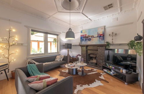 Bridgewater Other | Farmhouse with 4 bedrooms and WiFi, AC in awesome Bridgewater