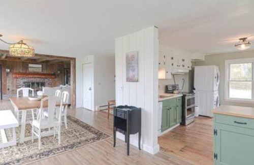 Johnson House | Farmhouse with Mountain Views Near Stowe and Smuggs