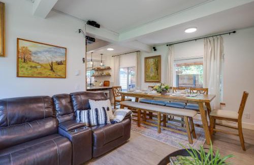 Birch Bay House | Farmhouse with Private Hot Tub Less Than 1 Mile to Birch Bay