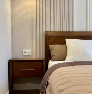 Yavory Apartment | FavoritApartments 2 кім Безкоштовна парковка Центр з балконом не далеко від ж д вокзалу Звітні документи