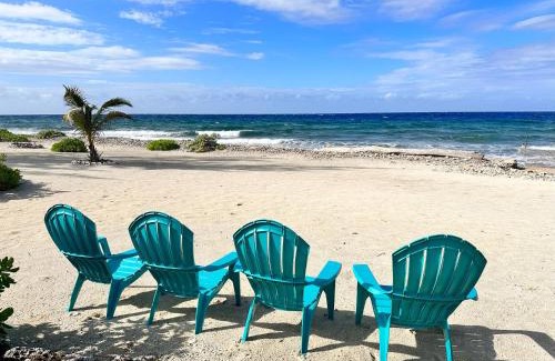 Tibbett's Turn House | Featherstone Cottage, Cayman Brac