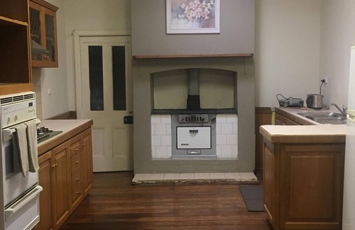 Narrogin Cottage | Federation Cottage 4x2