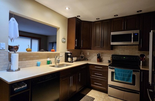 Town of Magrath House | Feel at Home Country style family house.
